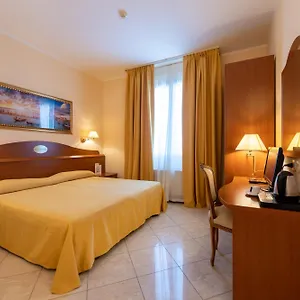Ambasciata 3*, Mestre Italia